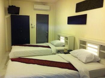 Motel Tree Residences 2*